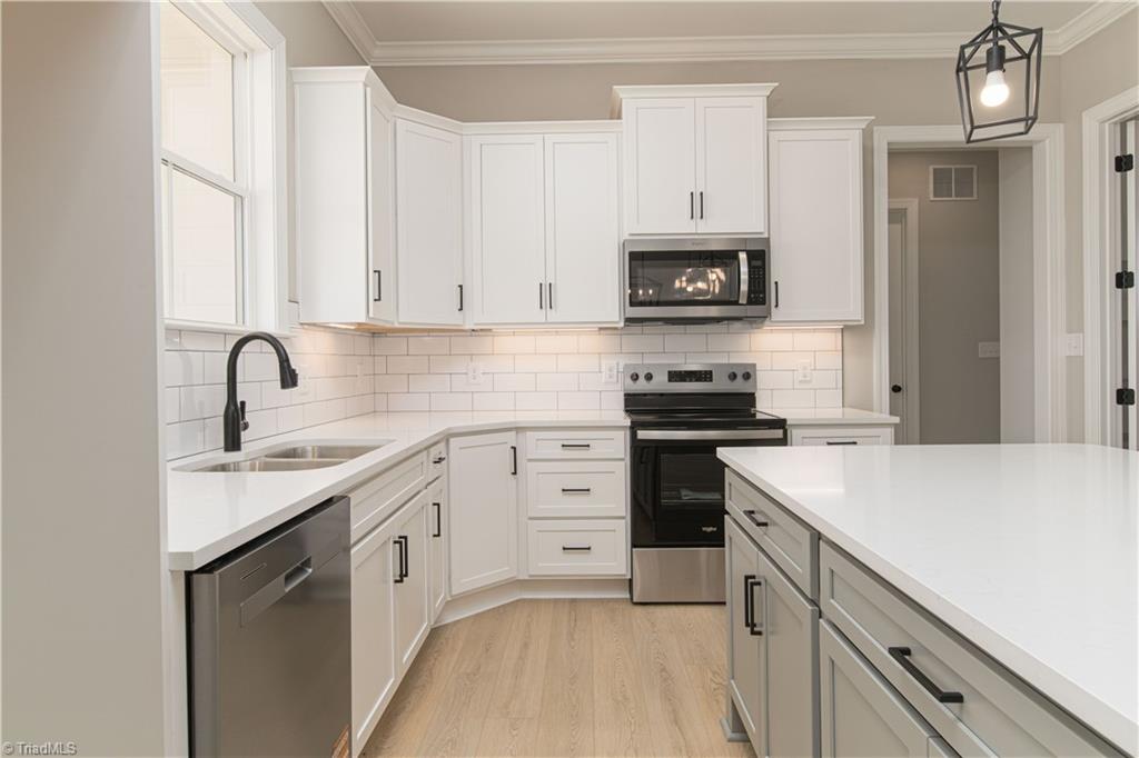 3639 Beasley School Road Sandy Ridge, NC 27046 - Photo 14 of 38