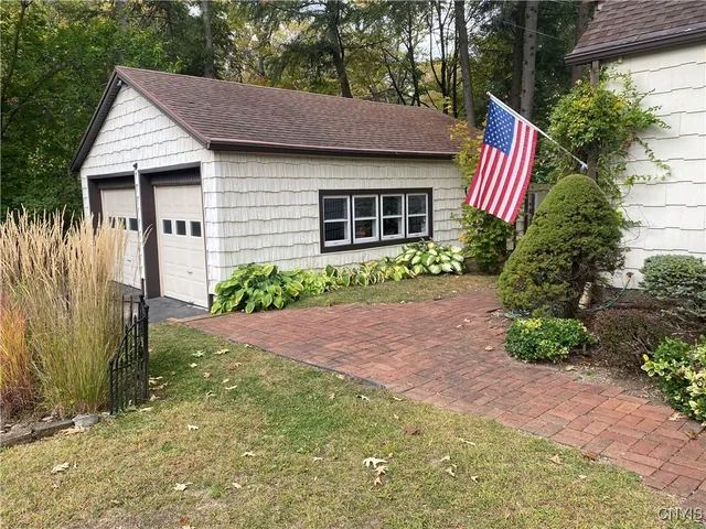 $389,900 | 18 Morris Circle, New Hartford, NY 13413