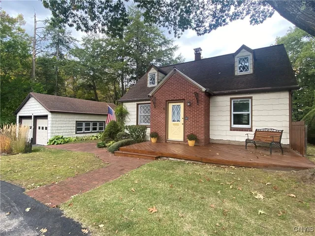 $389,900 | 18 Morris Circle, New Hartford, NY 13413