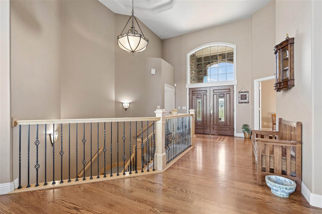 604 Majestic Oak Ridge Solon, IA 52333 - Photo 5 of 55 Gallery Image 5