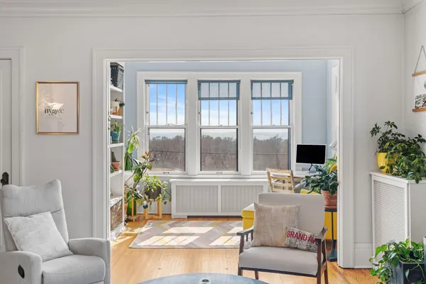 $285,000 | 875 St Clair Avenue, Unit 3, St. Paul, MN 55105