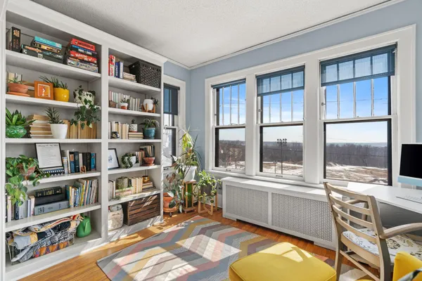 $285,000 | 875 St Clair Avenue, Unit 3, St. Paul, MN 55105