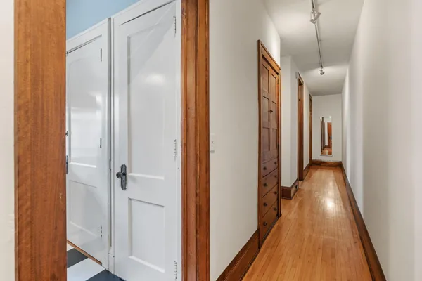 $285,000 | 875 St Clair Avenue, Unit 3, St. Paul, MN 55105