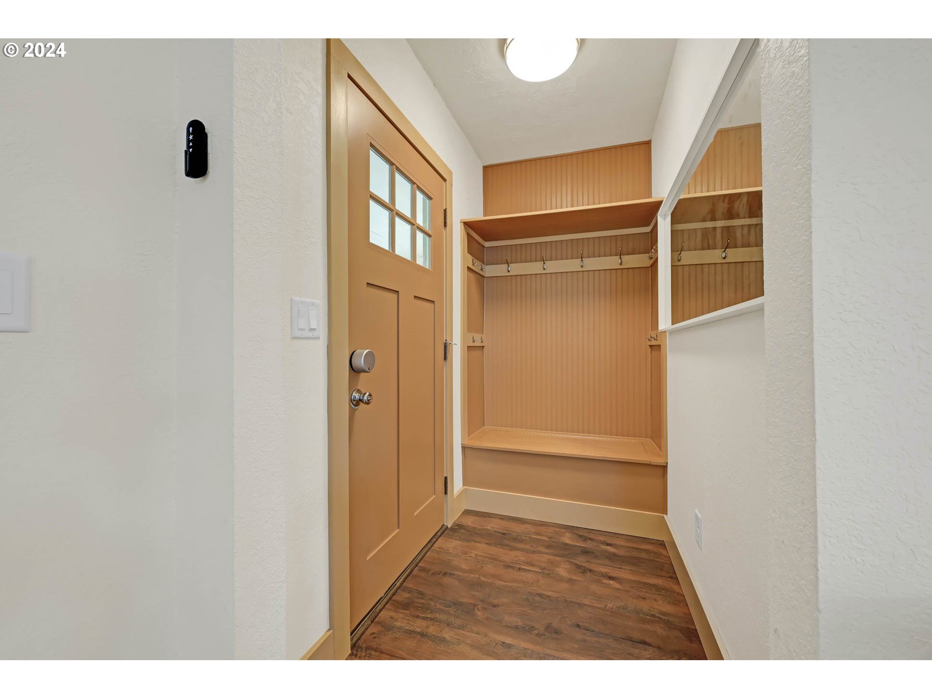 830 G Street Springfield, OR 97477 - Photo 20 of 38 a view of an empty room