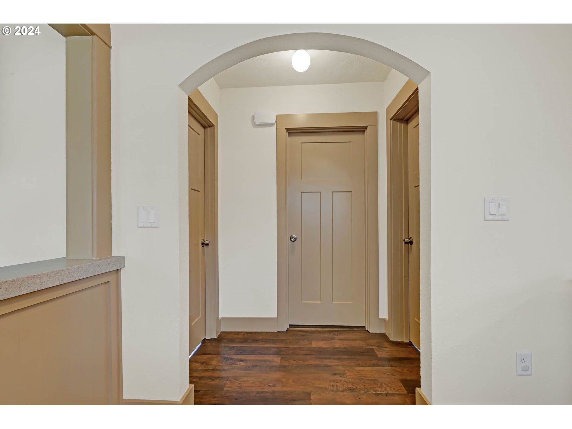 830 G Street Springfield, OR 97477 - Photo 28 of 38 a view of room with a hallway