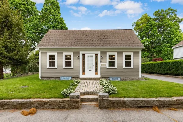 $888,800 | 17 Pigeon Hill Street, Rockport, MA 01966