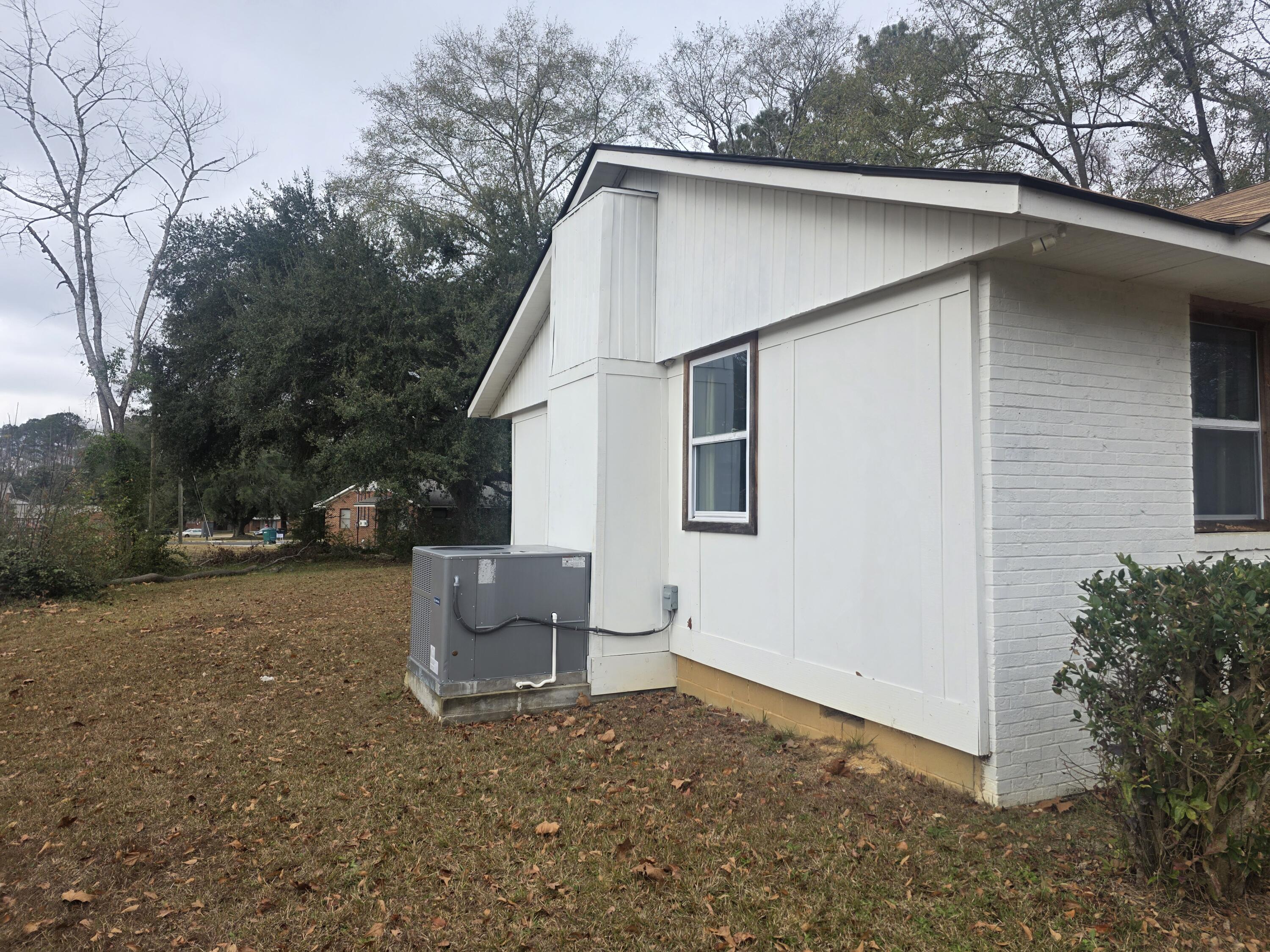 865 Clements Street Thomson, GA 30824 - Photo 18 of 20 20251203_131658