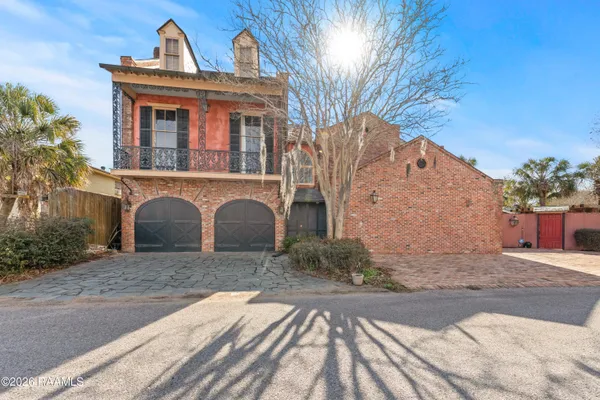 $515,000 | 12 Bayside Drive, Lafayette, LA 70508