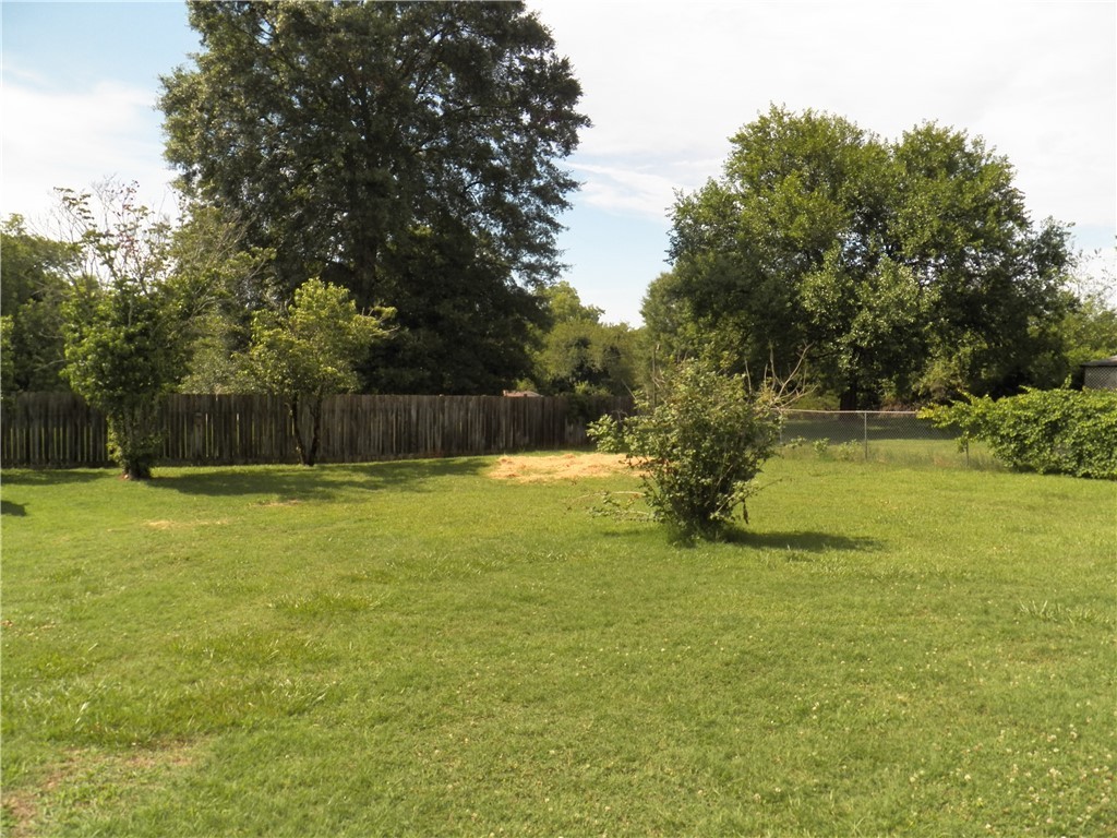 112 Riley Street Westminster, SC 29693 - Photo 16 of 19 Gallery Image 16