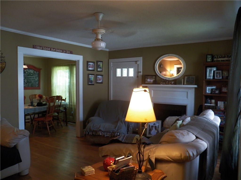 112 Riley Street Westminster, SC 29693 - Photo 4 of 19 Gallery Image 4