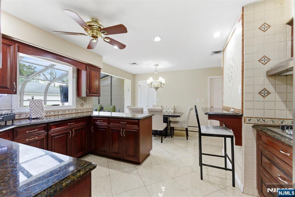735 Linwood Avenue Ridgewood, NJ 07450 - Photo 7 of 46