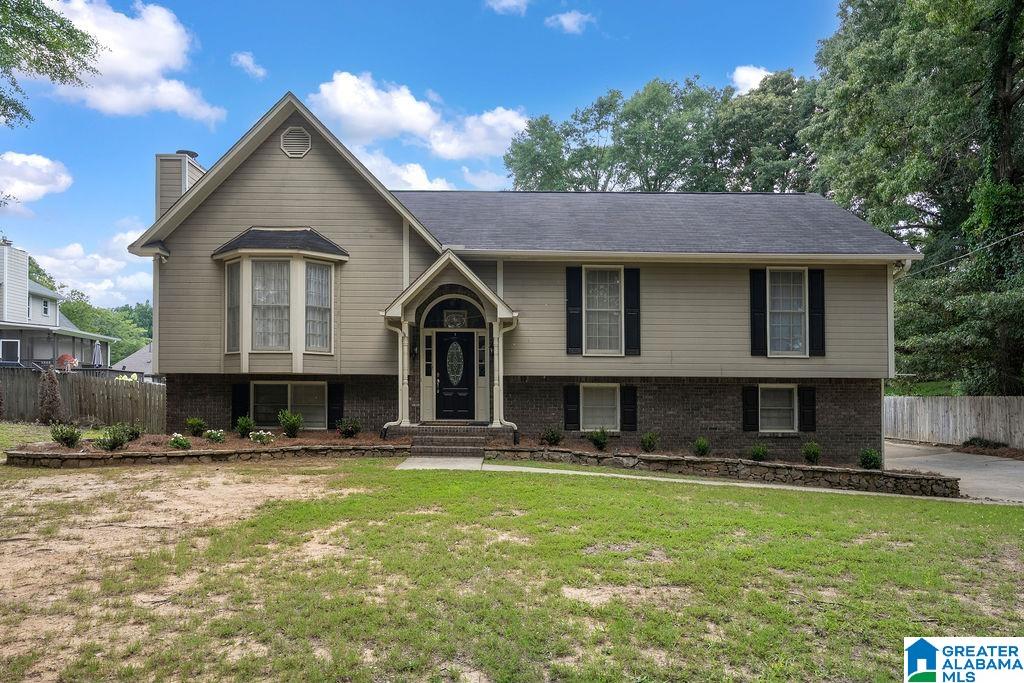 96 Tomahawk Circle Pelham, AL 35124 - Photo 3 of 39