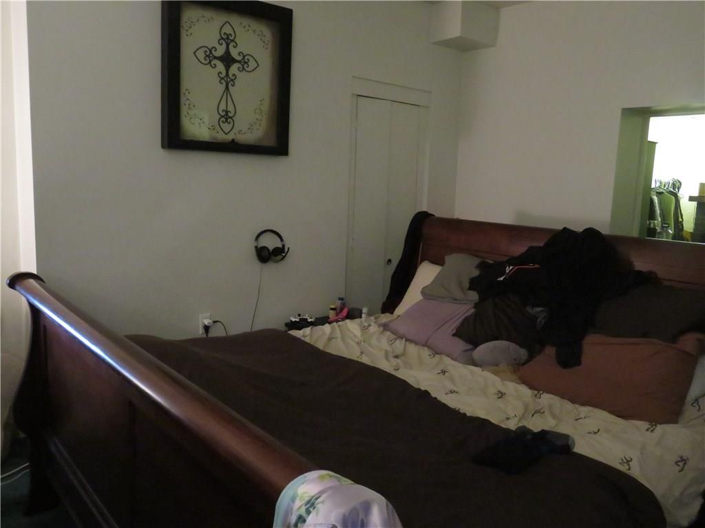 330 Adams Street Rochester, PA 15074 - Photo 11 of 25 Efficiency Apartment bedroom