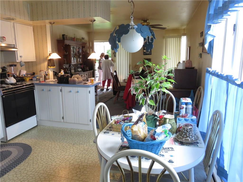 330 Adams Street Rochester, PA 15074 - Photo 12 of 25 One bedroom unit kitchen