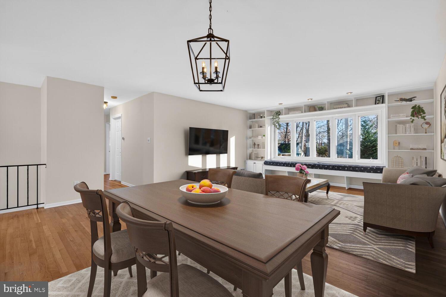 8323 Wagon Wheel Road Alexandria, VA 22309 - Photo 11 of 50 Dining Room