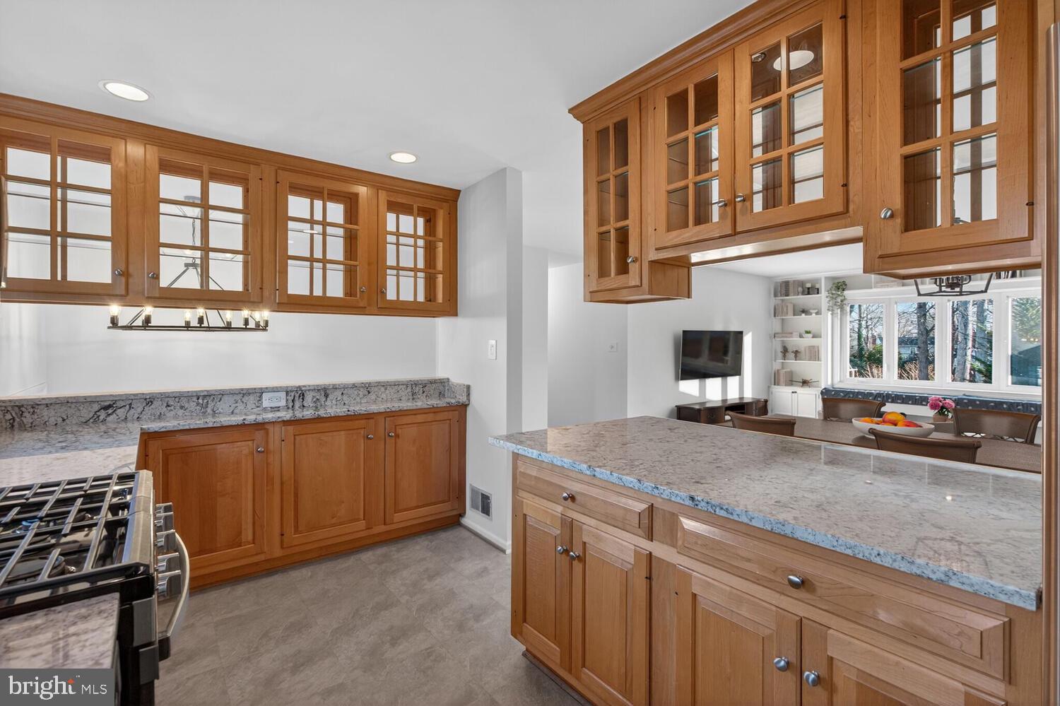 8323 Wagon Wheel Road Alexandria, VA 22309 - Photo 21 of 50 Kitchen