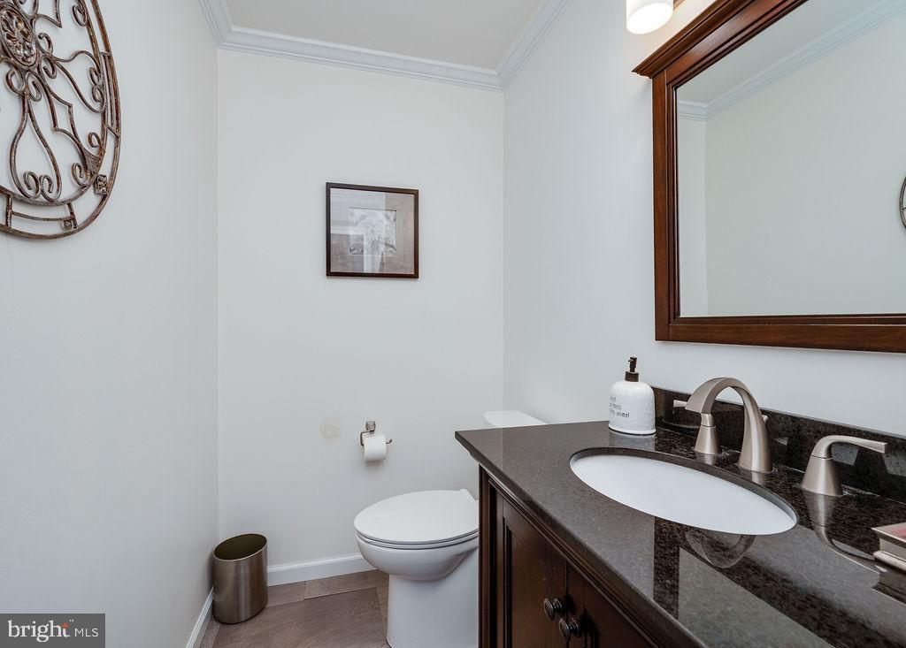 36 Pickwick Place Birdsboro, PA 19508 - Photo 28 of 72 a bathroom with a granite countertop sink and a mirror