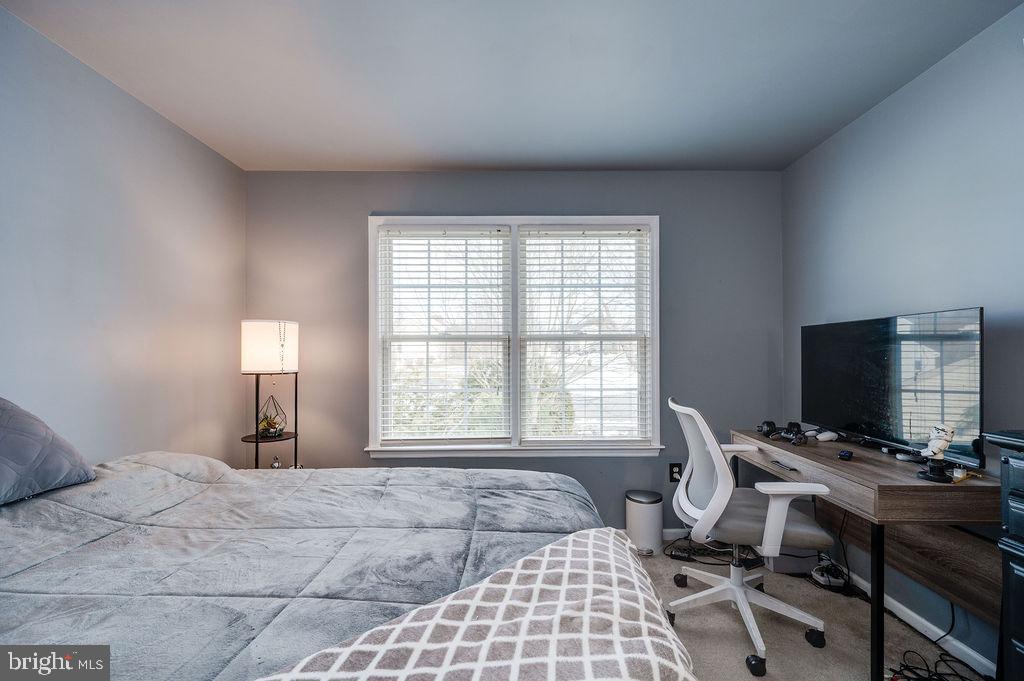 36 Pickwick Place Birdsboro, PA 19508 - Photo 33 of 72 a bedroom with a bed and a window