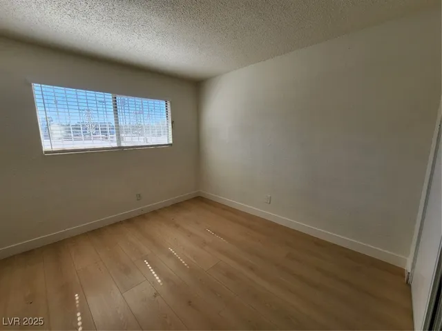 $995 | 2513 Cedar Avenue, Unit 1, Las Vegas, NV 89101