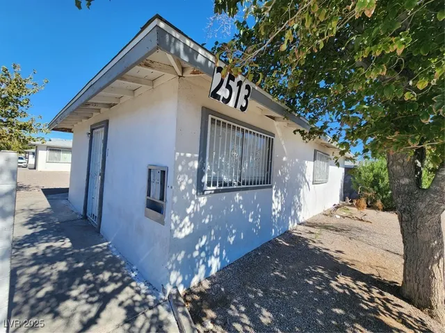 $995 | 2513 Cedar Avenue, Unit 1, Las Vegas, NV 89101