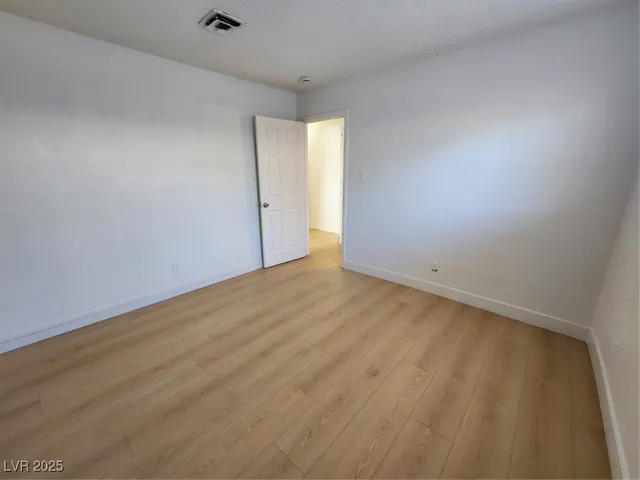 $995 | 2513 Cedar Avenue, Unit 1, Las Vegas, NV 89101