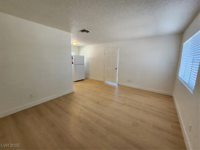 $995 | 2513 Cedar Avenue, Unit 1, Las Vegas, NV 89101