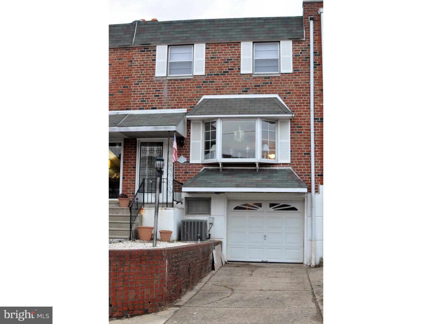 12118 Ranier Road Philadelphia, PA 19154 - Photo 1 of 15 Front Yard