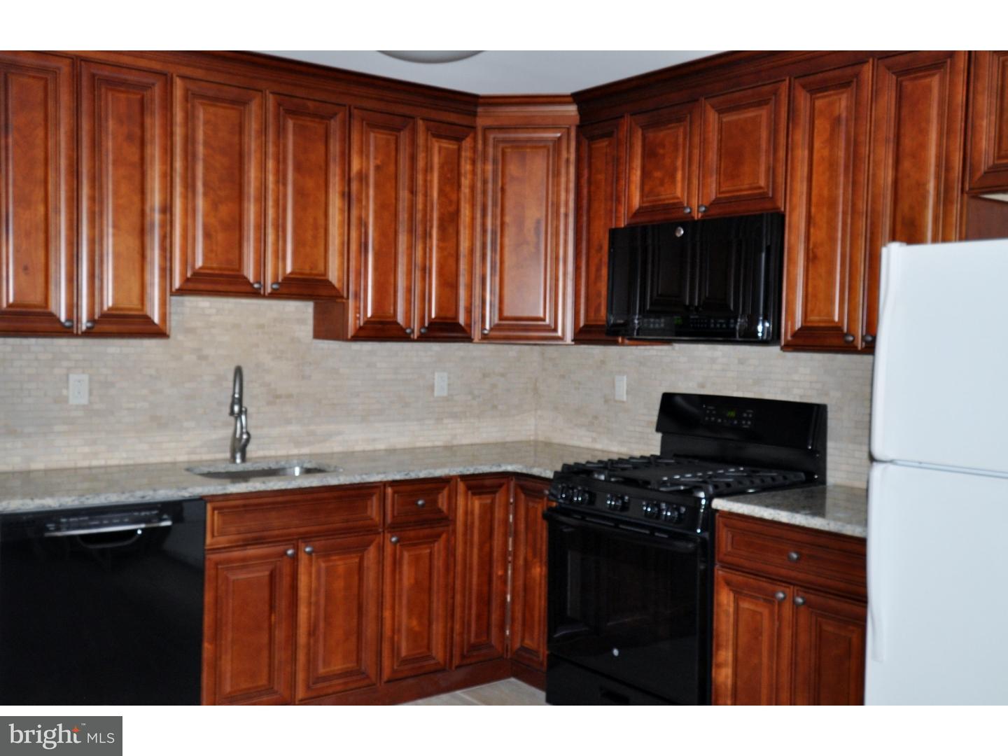 12118 Ranier Road Philadelphia, PA 19154 - Photo 5 of 15