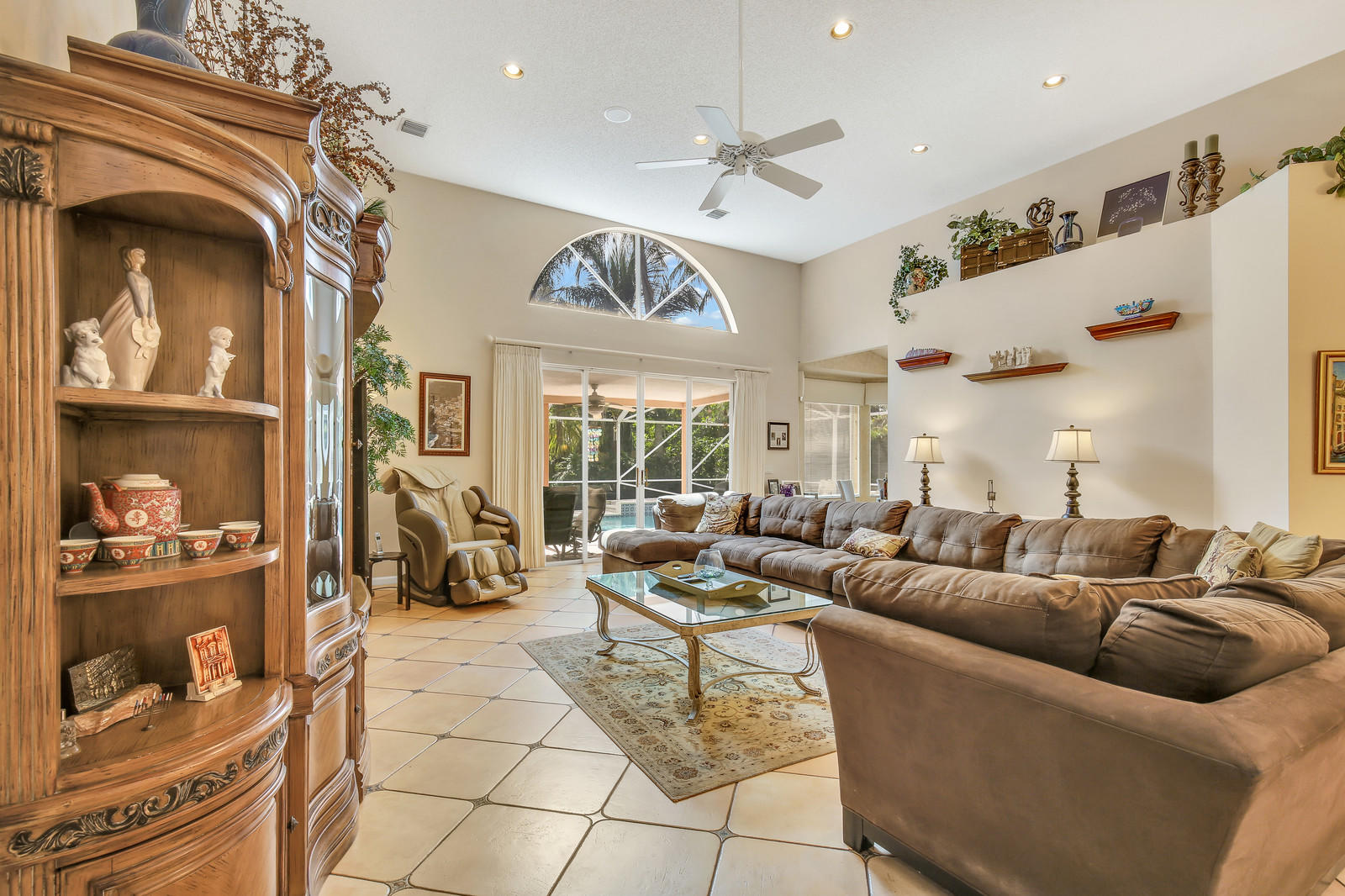22904 La Corniche Way Boca Raton, FL 33433 - Photo 3 of 20 Living room