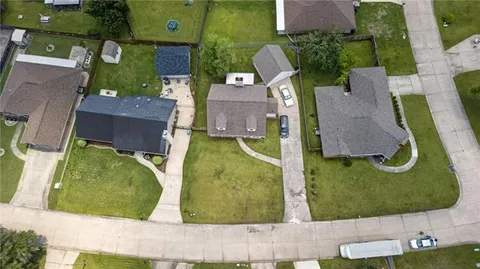 $235,000 | 202 Oakmont Drive, Slidell, LA 70460