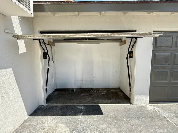 $1,950 | 212 East 8th Street, Unit B, Upland, CA 91786
