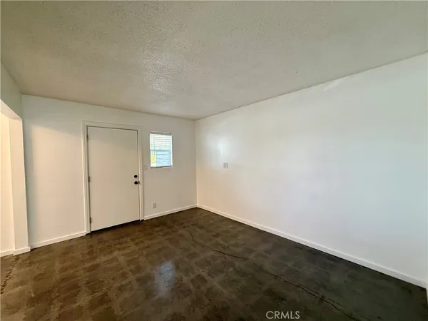 $1,950 | 212 East 8th Street, Unit B, Upland, CA 91786
