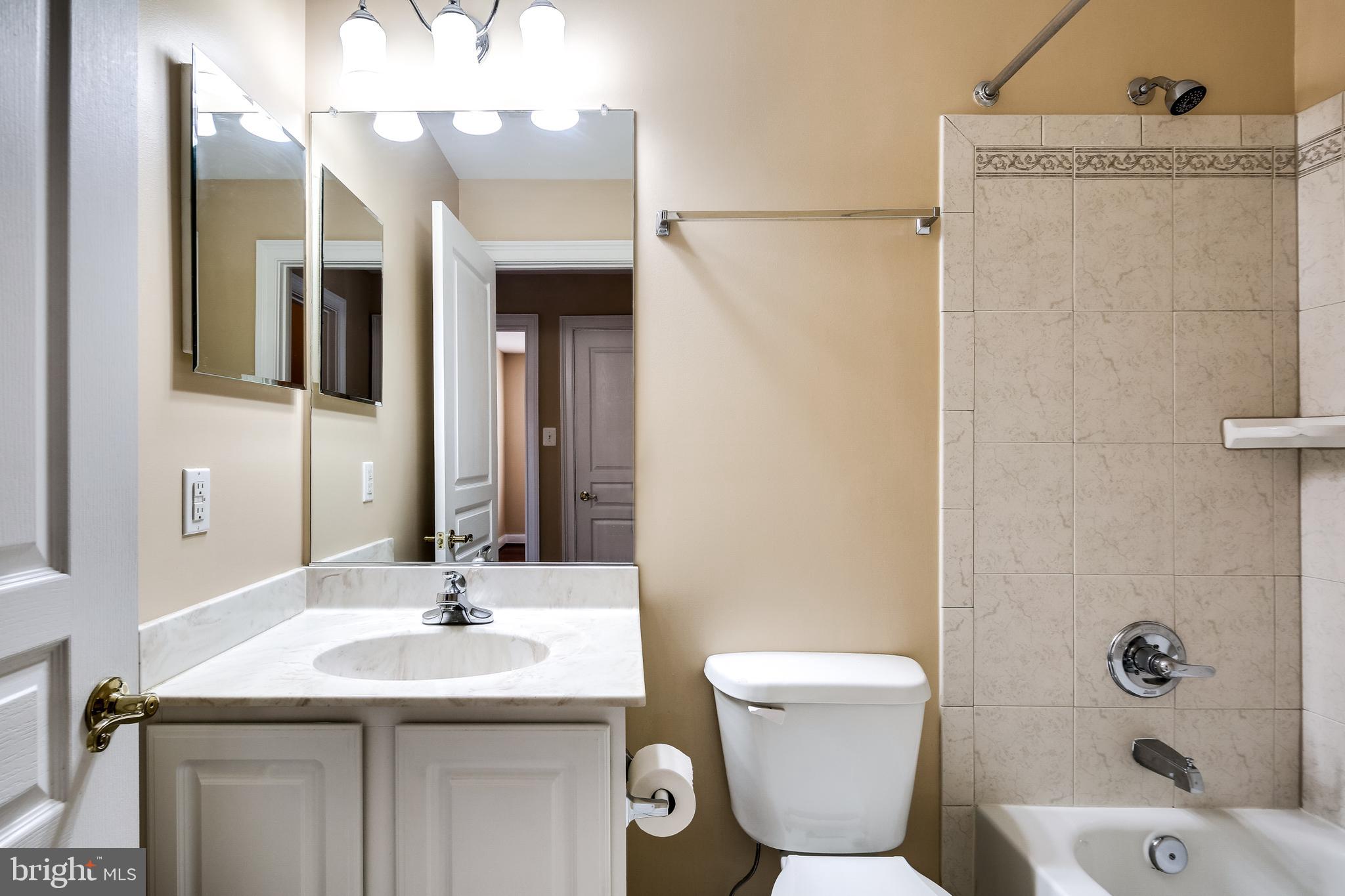 8068 Four Quarter Road Ellicott City, MD 21043 - Photo 26 of 42 Hallway full bathroom