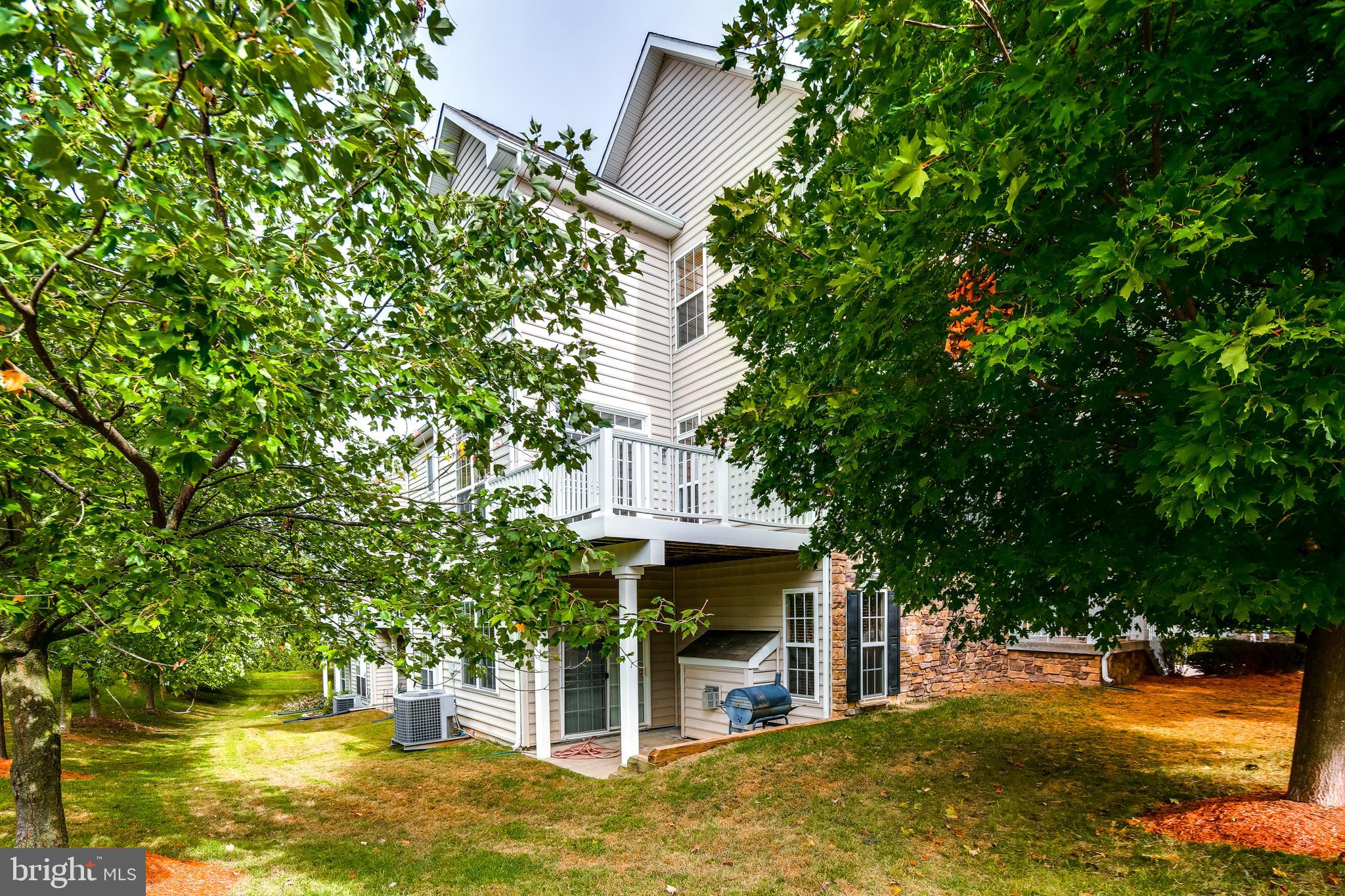 8068 Four Quarter Road Ellicott City, MD 21043 - Photo 41 of 42 Side view