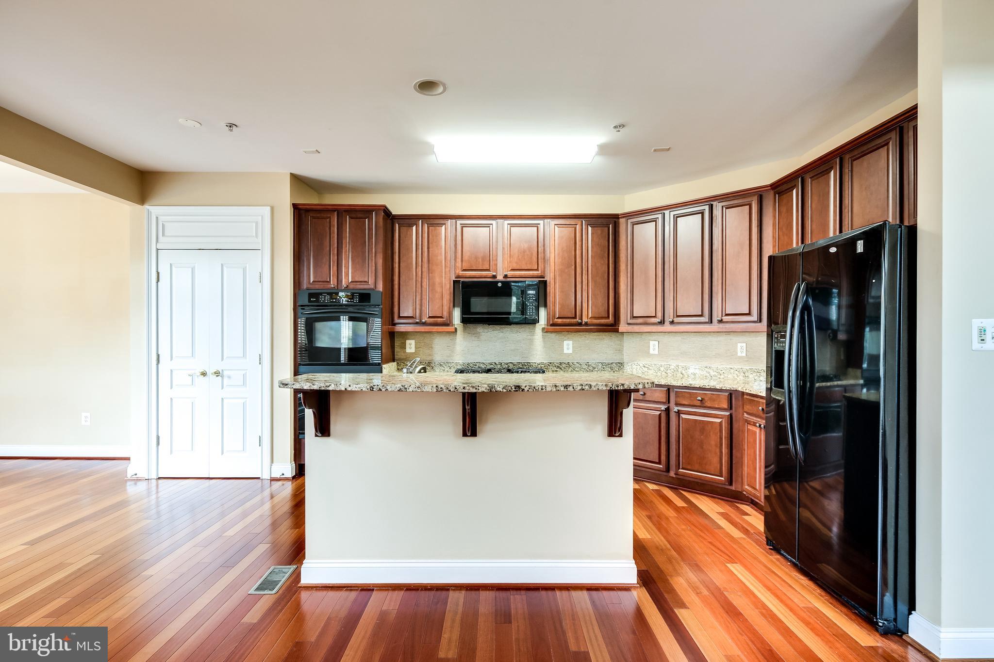 8068 Four Quarter Road Ellicott City, MD 21043 - Photo 6 of 42 Breakfast Bar
