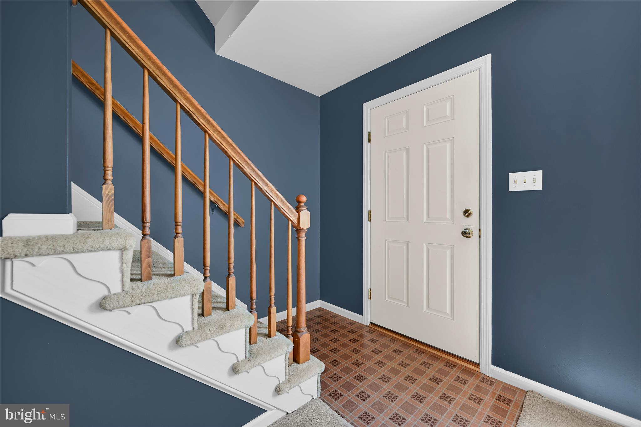48 Pennwick Drive Lititz, PA 17543 - Photo 5 of 30 Foyer