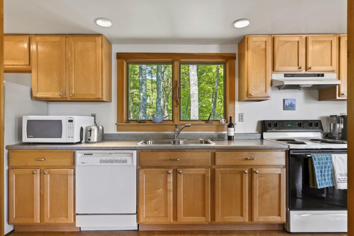 42 Delano Road Boothbay, ME 04571 - Photo 24 of 39