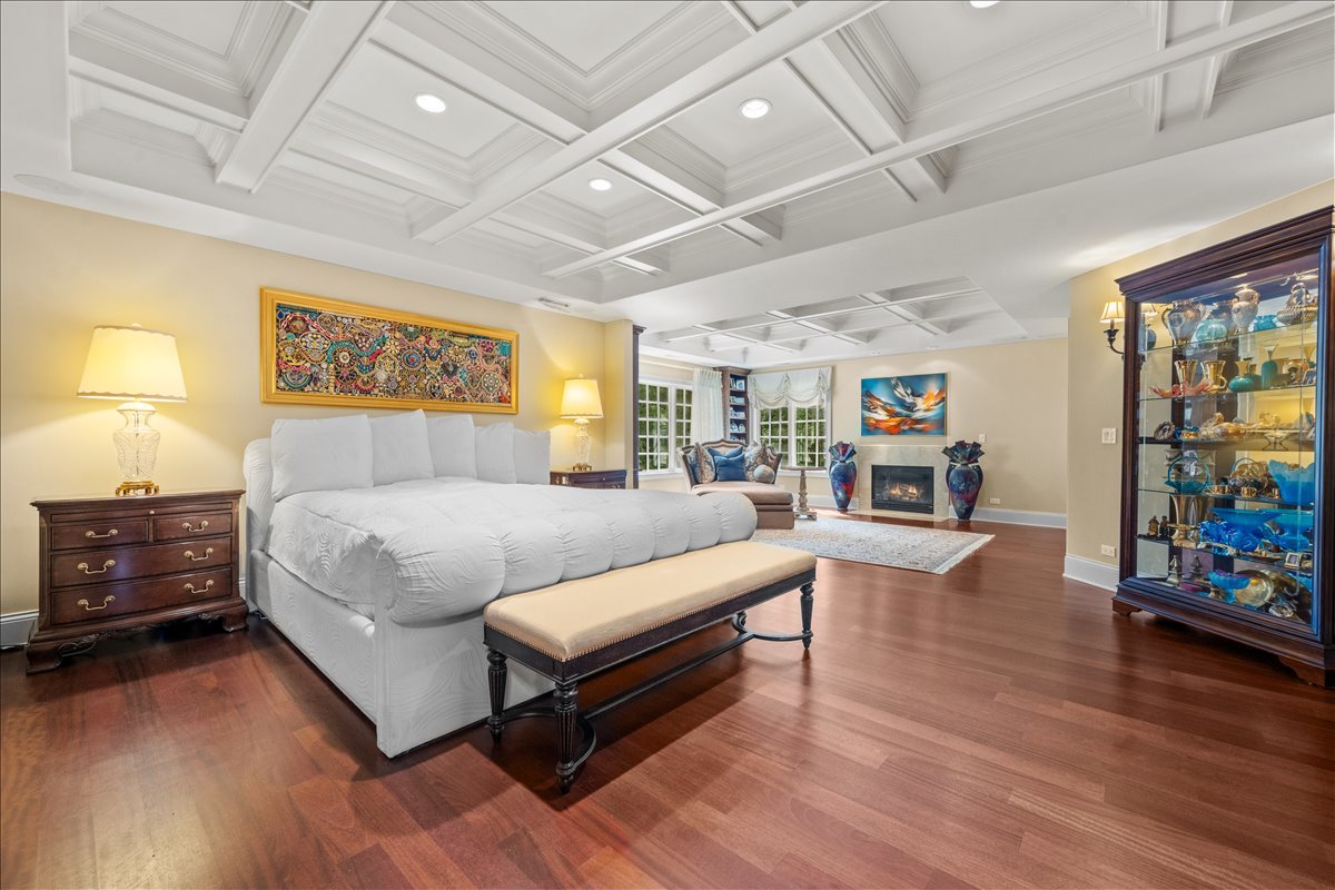 1098 Sheridan Road Highland Park, IL 60035 - Photo 24 of 54