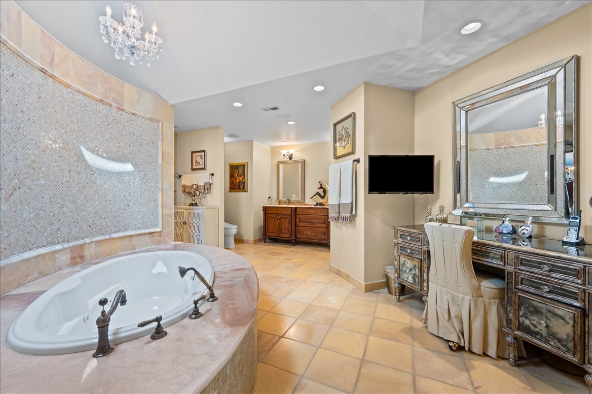 1098 Sheridan Road Highland Park, IL 60035 - Photo 26 of 54