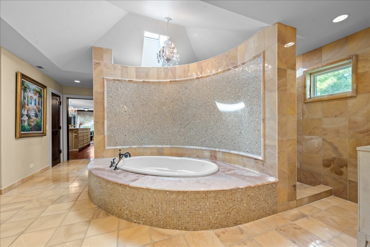 1098 Sheridan Road Highland Park, IL 60035 - Photo 27 of 54