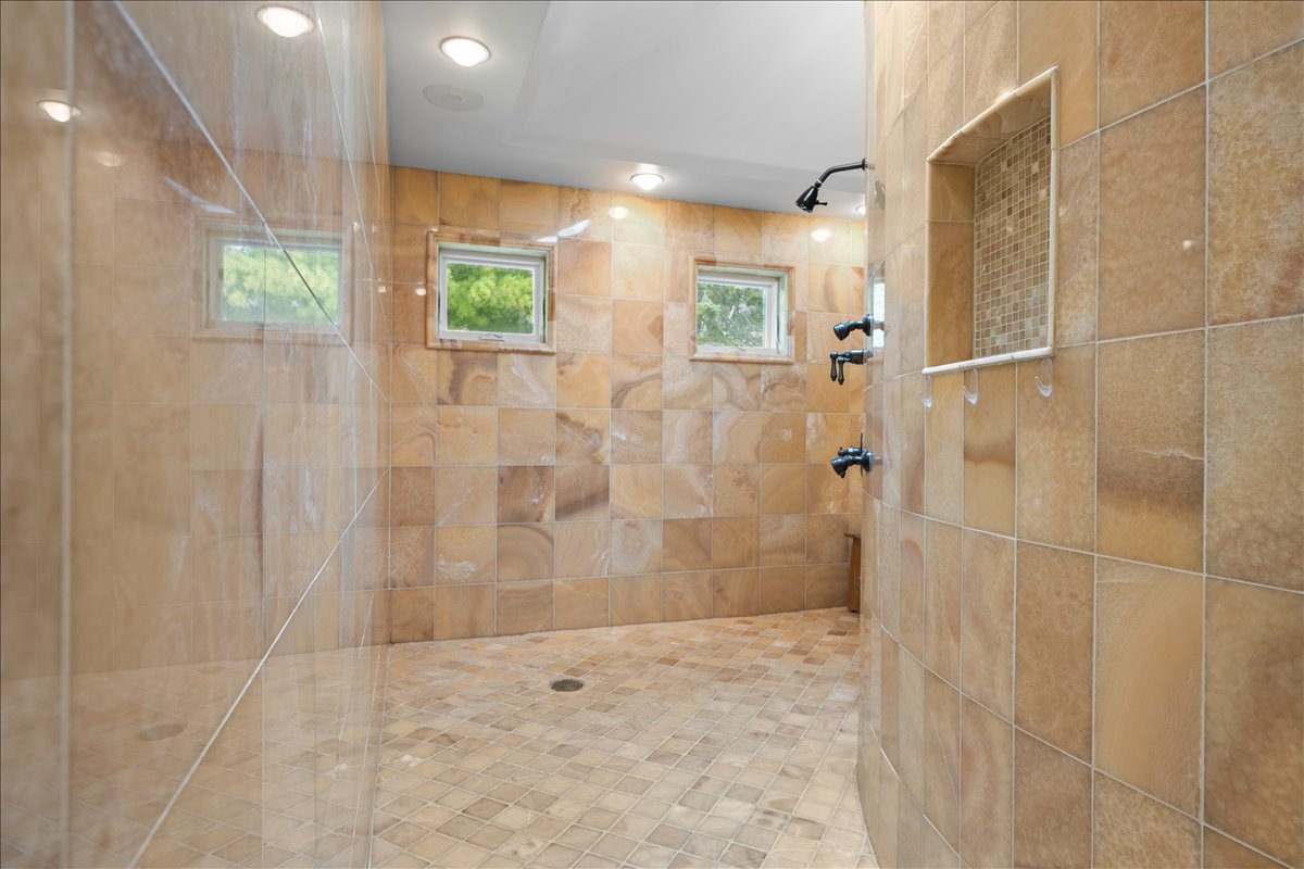 1098 Sheridan Road Highland Park, IL 60035 - Photo 28 of 54