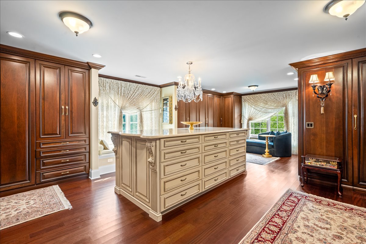 1098 Sheridan Road Highland Park, IL 60035 - Photo 29 of 54