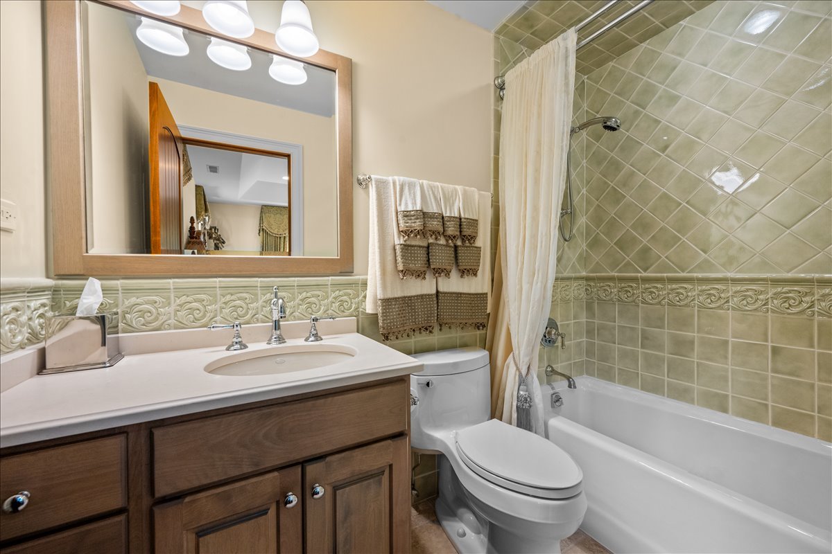 1098 Sheridan Road Highland Park, IL 60035 - Photo 32 of 54