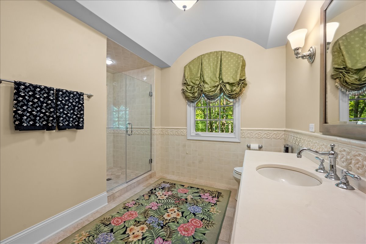 1098 Sheridan Road Highland Park, IL 60035 - Photo 34 of 54