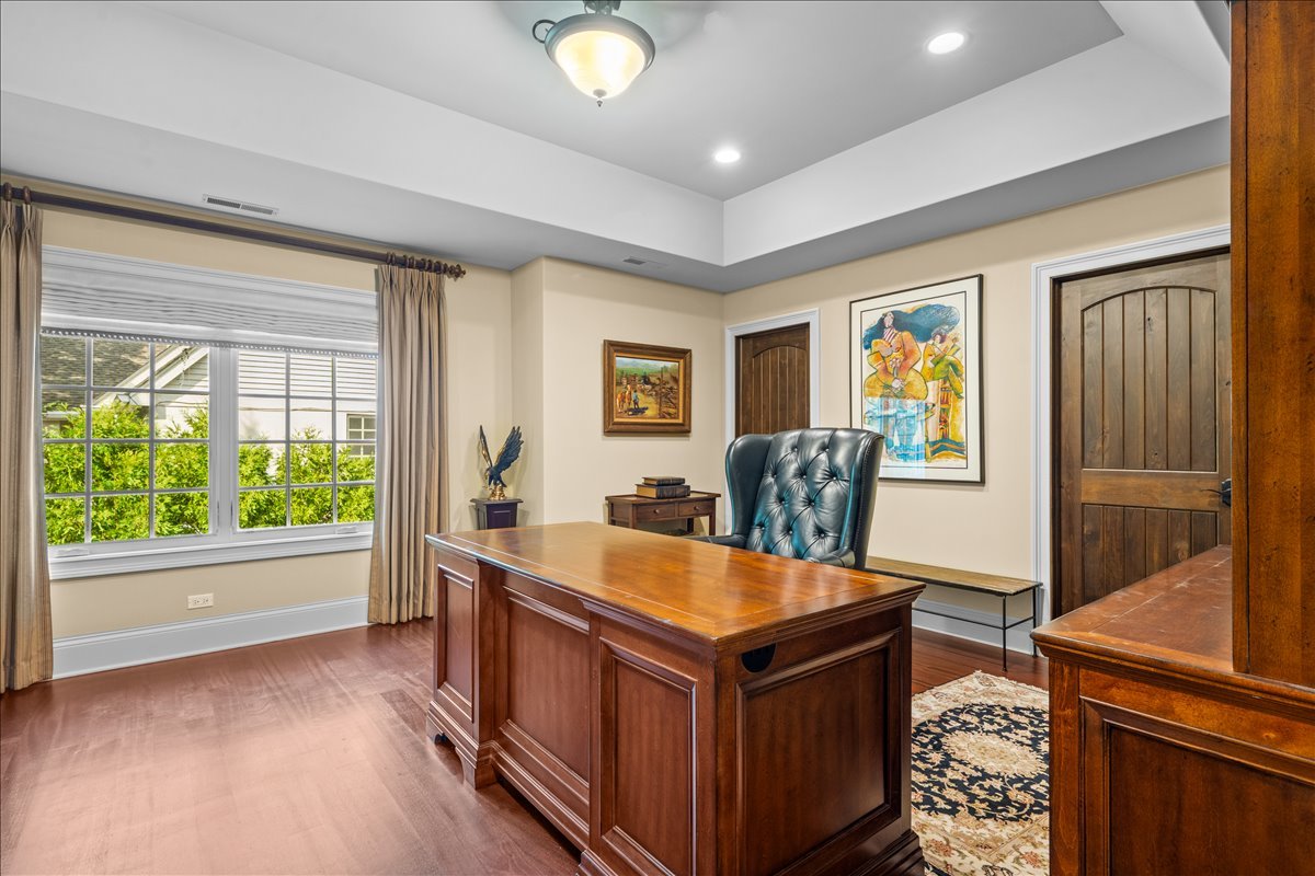 1098 Sheridan Road Highland Park, IL 60035 - Photo 35 of 54