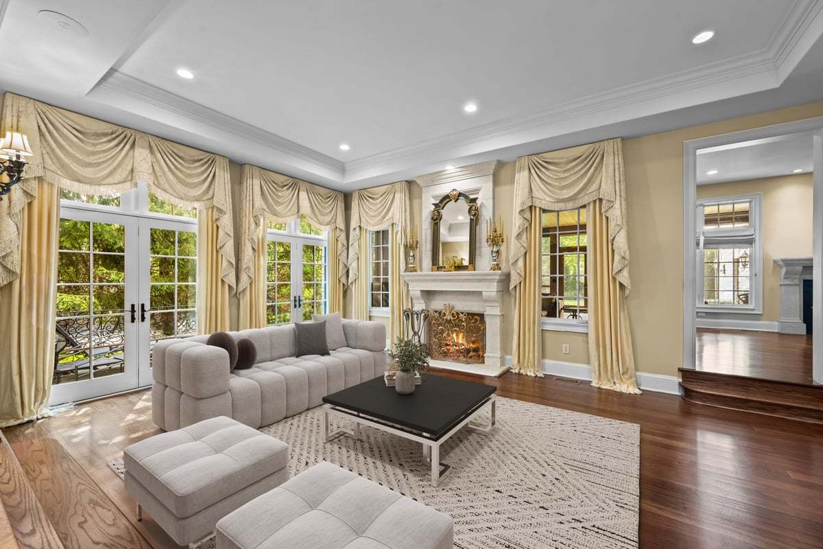 1098 Sheridan Road Highland Park, IL 60035 - Photo 10 of 54