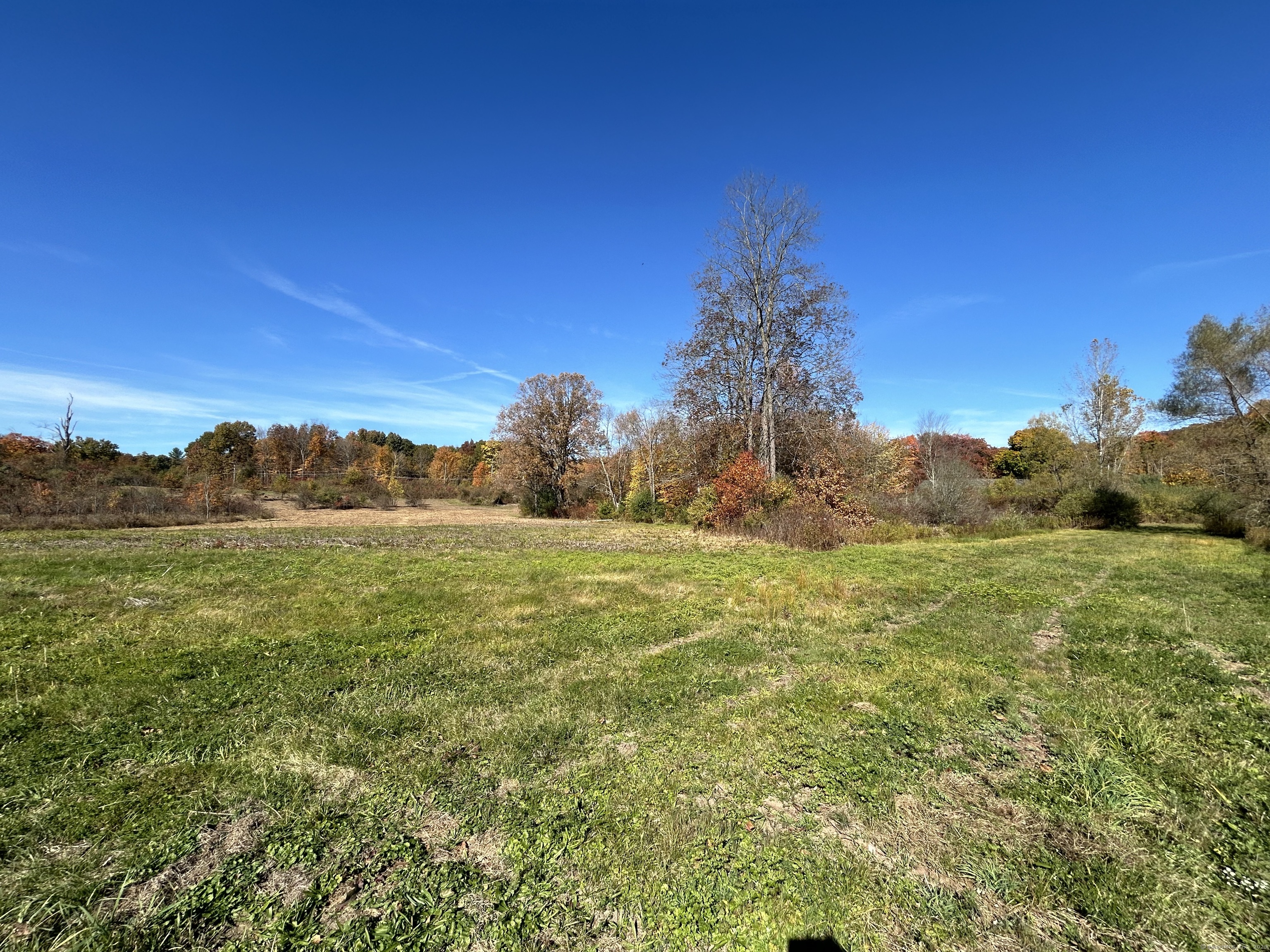 21 Newgate Road East Granby, CT 06026 - Photo 18 of 25 a view of an ocean and a mountain