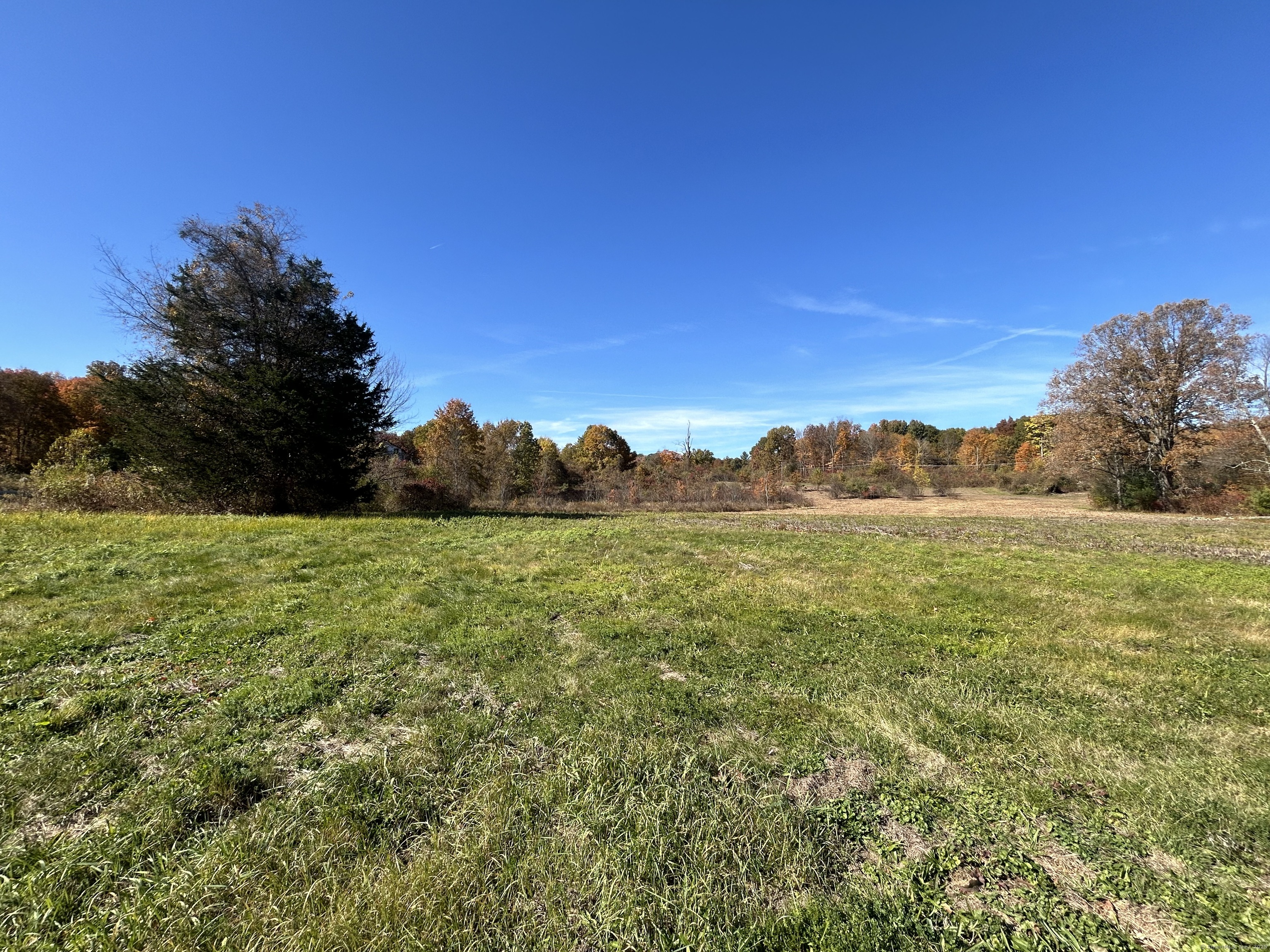 21 Newgate Road East Granby, CT 06026 - Photo 20 of 25 a view of an outdoor space and a yard