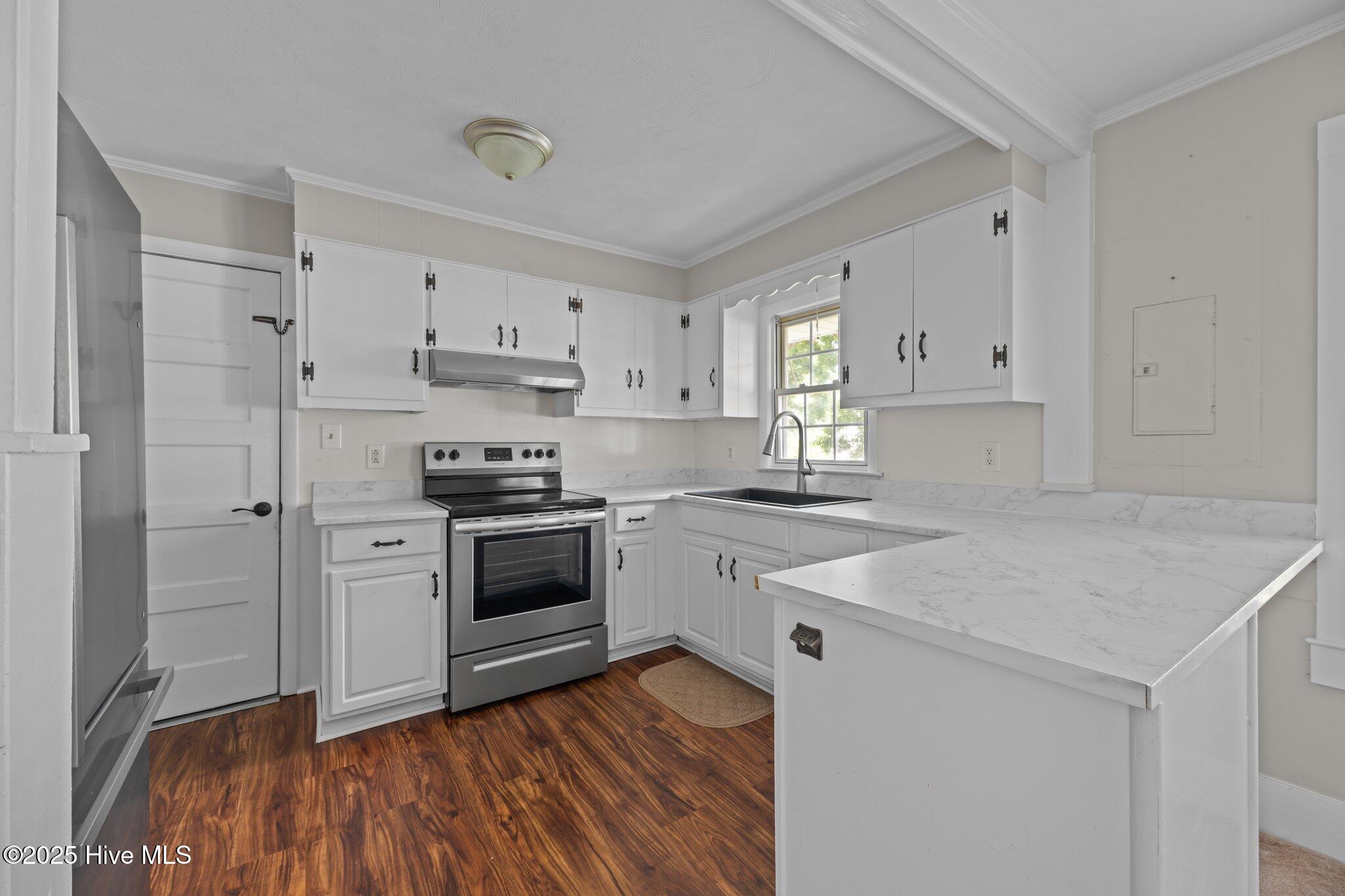 2402 Oaks Road New Bern, NC 28560 - Photo 12 of 24 18-web-or-mls-DSC_9065