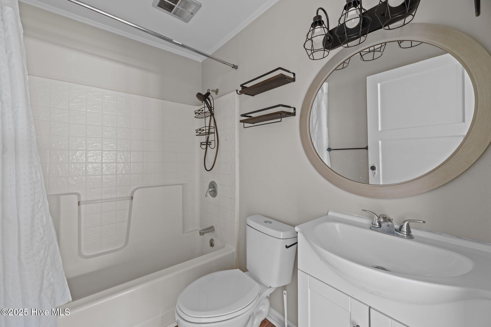 2402 Oaks Road New Bern, NC 28560 - Photo 16 of 24 23-web-or-mls-DSC_9083